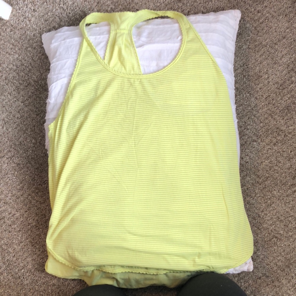 Lululemon 105. F singlet